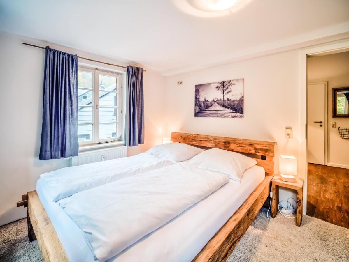 Ferienwohnung To Hous Моншау Екстериор снимка
